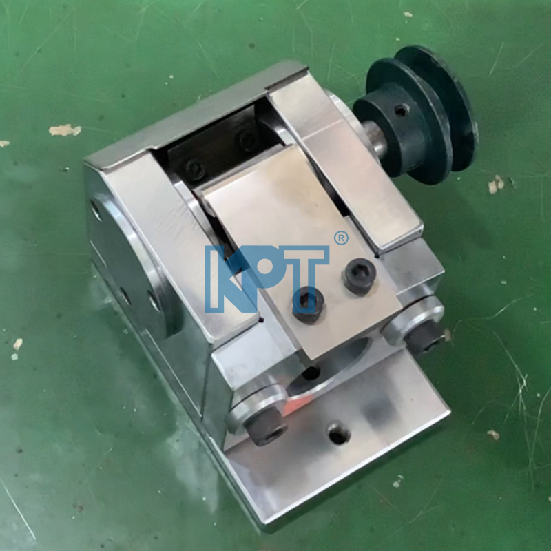 Trimmer for brush machine